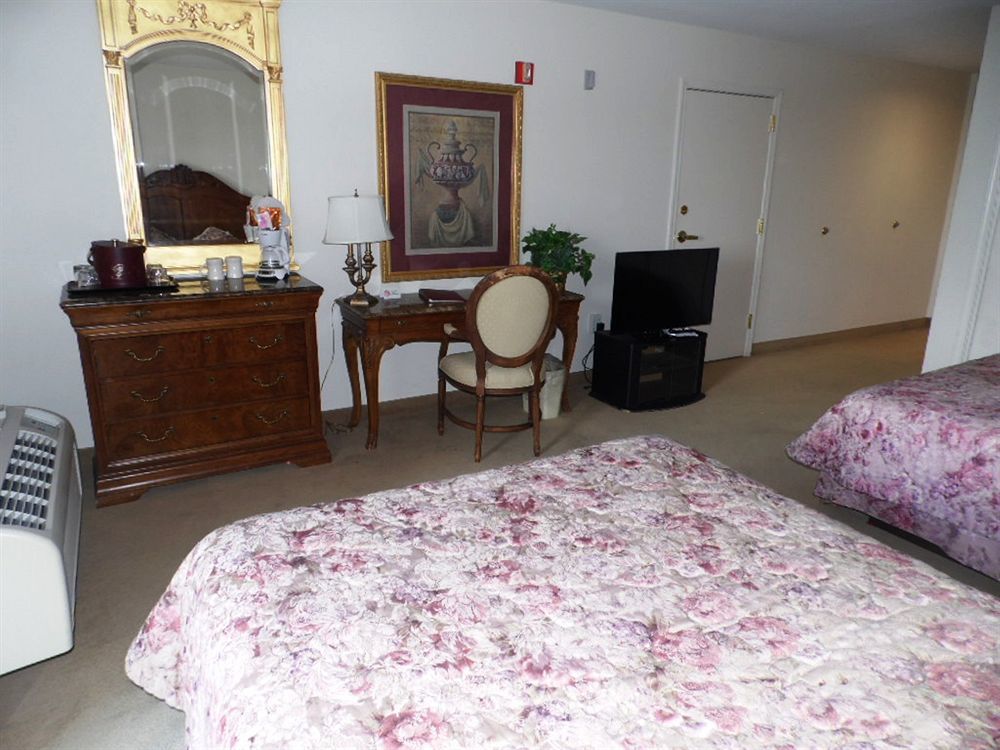 Regalia Hotel & Conference Center Village of Four Seasons Esterno foto